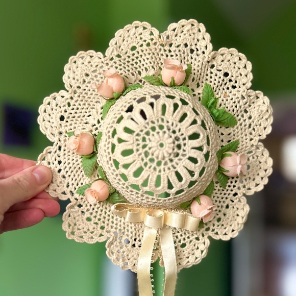 VTG Cottagecore Farmhouse Meadow Faux Material Hat Lace Tassel Wall Decor Art - Picture 2 of 8